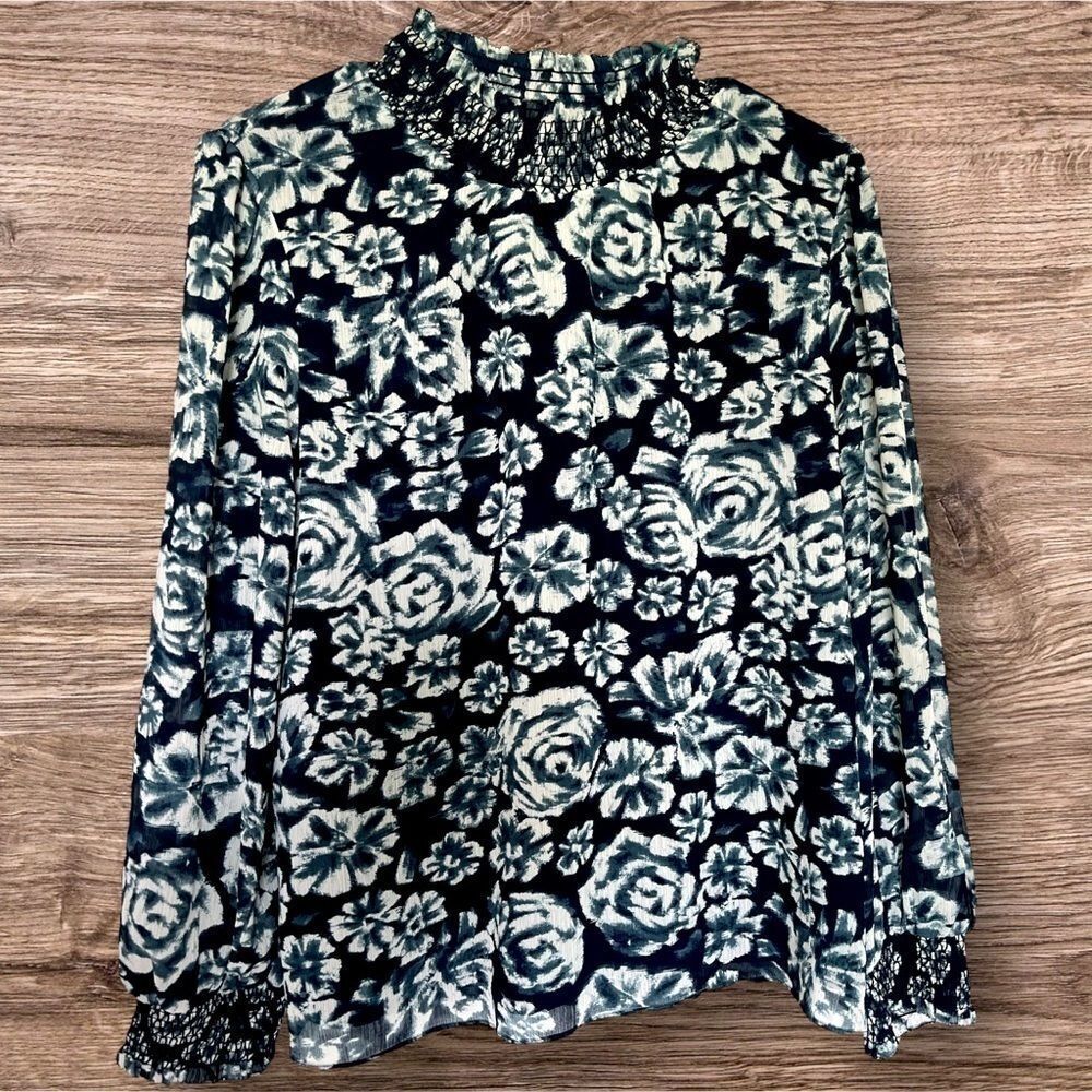WOMENS J. CREW NAVY SHADED FLORAL CRINKLE CHIFFON SMOCKED BLOUSE SZ MED